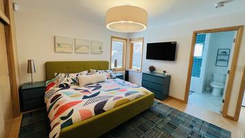 4 dormitorios, tabla de planchar con plancha, wifi gratis y ropa de cama