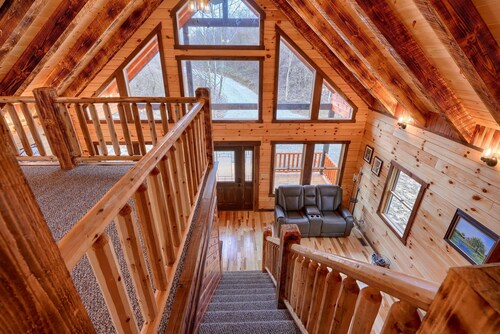 Bluebonnet Luxury Cabin - in the Hocking Hills