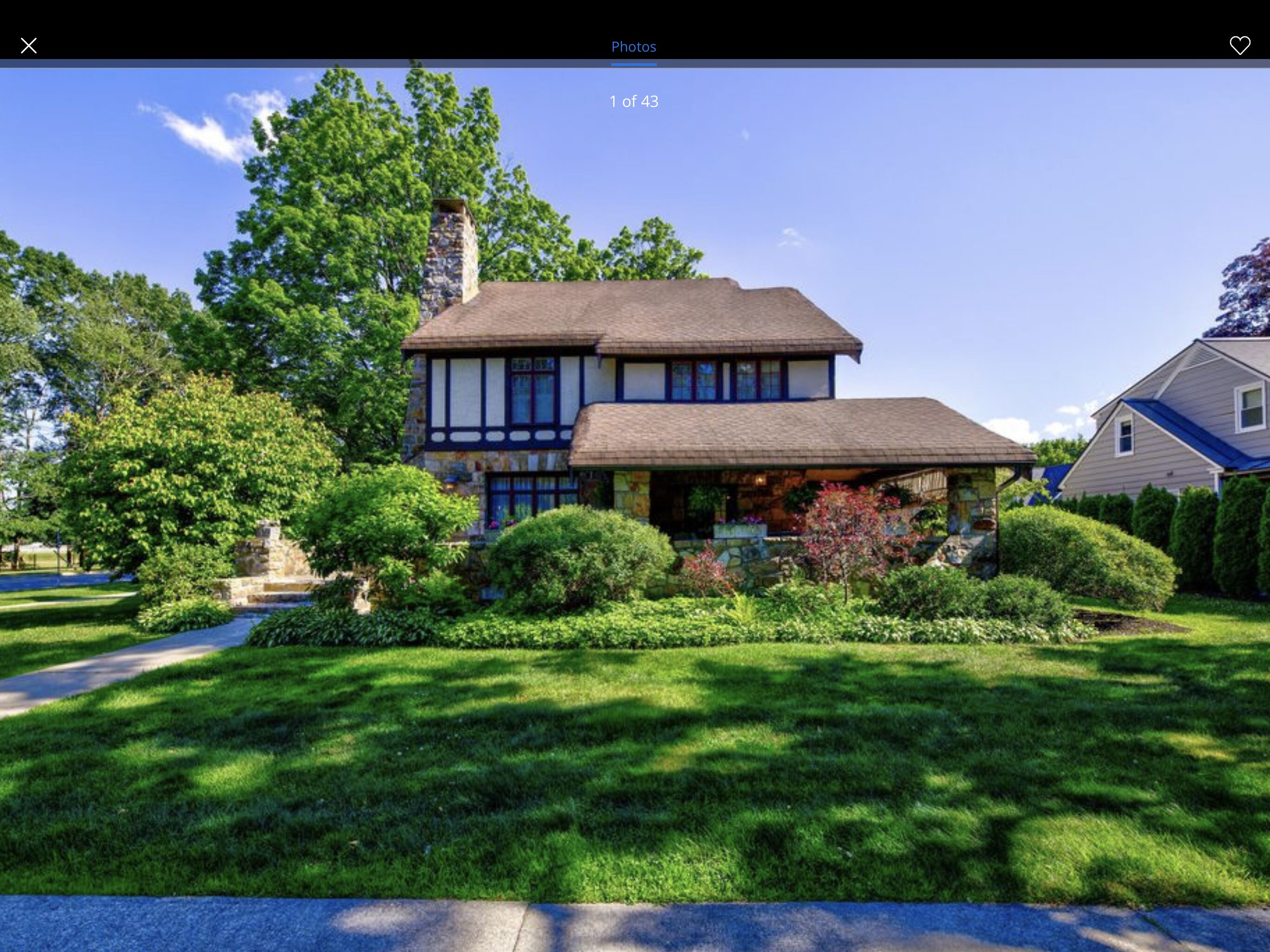Beautiful 7 bedroom historic home 2 blocks to track in Saratoga Springs