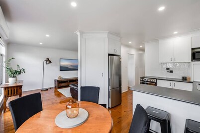 "Eastside Haven" - Central & Convenient!
