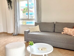 Televisio, pöytäjalkapallopöytä, pöytätennispöytä