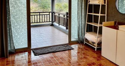 Seaside home for families and furry friends!