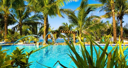Crystal Shore Beach Resort powered by Cocotel
