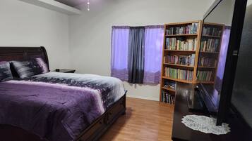 4 habitaciones, escritorio, wifi y ropa de cama