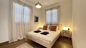 3 soverom, skrivebord, strykejern/-brett og wi-fi (inkludert)