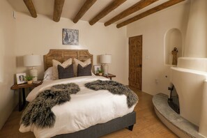 3 soverom, safe på rommet, strykejern/-brett og wi-fi (inkludert)