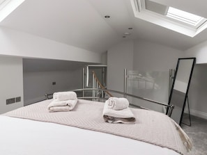 1 habitación, decoración personalizada y muebles diferentes