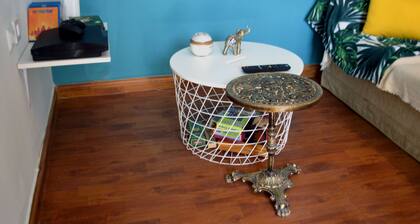 Chrismma 1-bed Apt With Private Yard & Parking