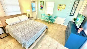 Schreibtisch, Bügeleisen/Bügelbrett, WLAN, Bettwäsche