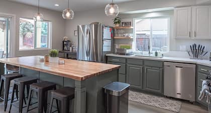 Close to Disneyland-5BD/3BA-King Bed-Disney+Hulu+