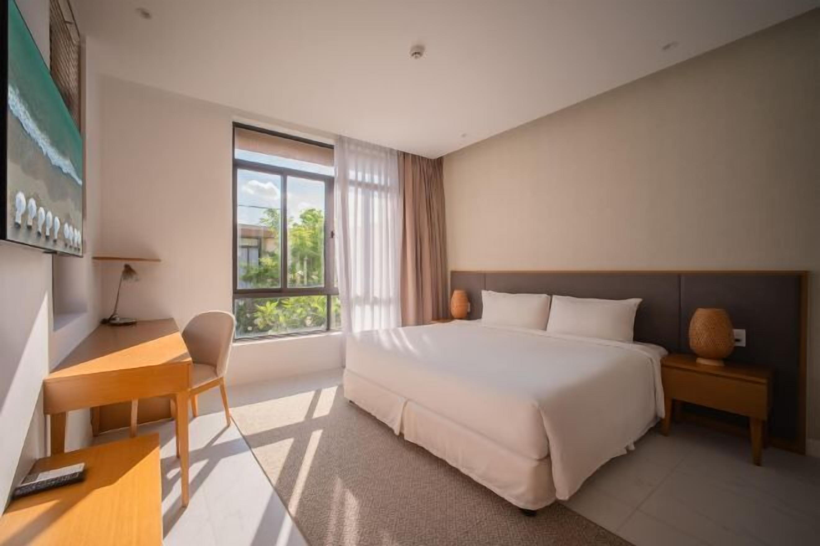 Ropa de cama de alta calidad, camas con pillow-top y minibar 