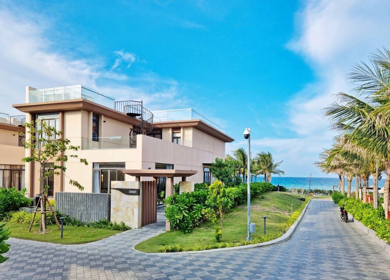 4-Bedroom Premier Pool Villa | Premium bedding, pillowtop beds, minibar, individually decorated
