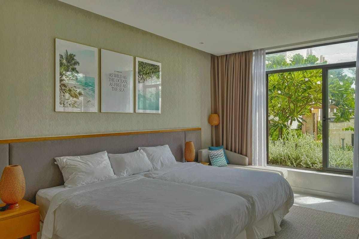 Villa Premier, 3 camere da letto, piscina privata, vista giardino | Biancheria da letto di alta qualità, materassi a doppio strato, minibar