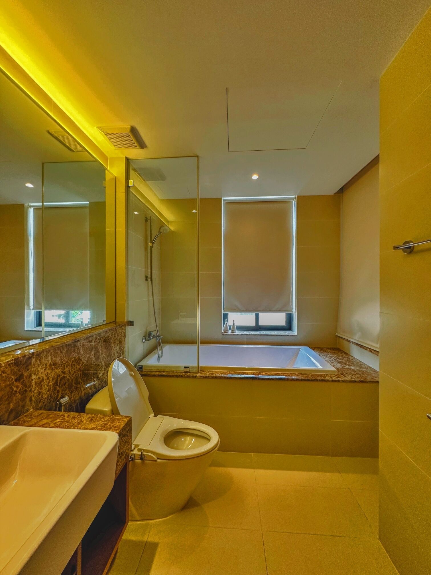 3-Bedroom Deluxe Pool Villa | Bathroom | Rainfall showerhead, hair dryer, bathrobes, bidet