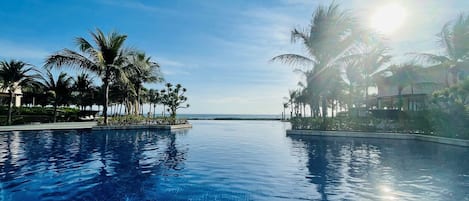 Indoor pool, outdoor pool