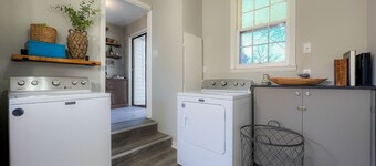 The Fox Den, Pet Friendly, Broadband WiFi, Great Location