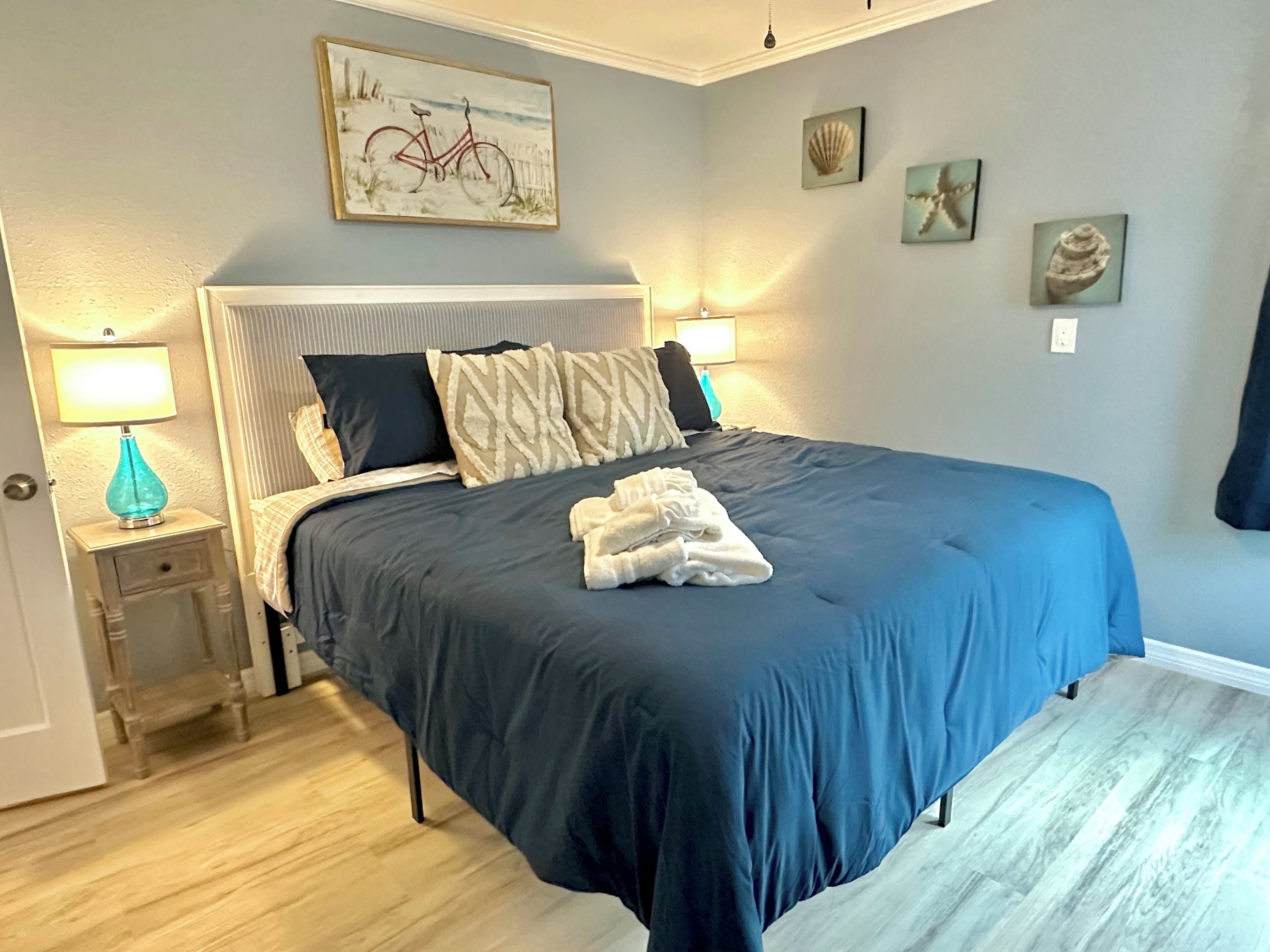 1 bedroom, desk, iron/ironing board, travel cot