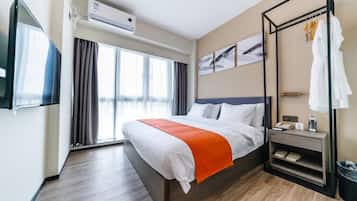 1 habitación, decoración personalizada y muebles diferentes