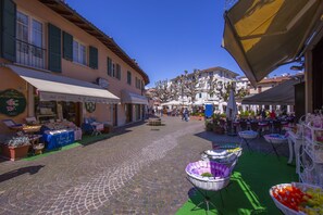 Ristorazione all'aperto