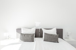 4 Schlafzimmer, Bügeleisen/Bügelbrett, kostenloses WLAN, Bettwäsche