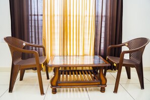 Free WiFi, bed sheets - Hotel Ardency Green (Udaipur)