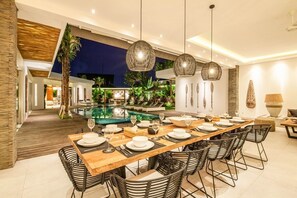 Outdoor dining