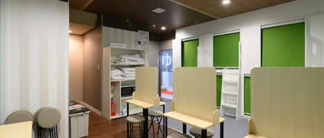 Wifi gratis y ropa de cama