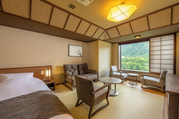 Triple Room 42sq, Non Smoking, Canyon side, with Hot Spring Bath