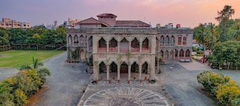Nilambag palace