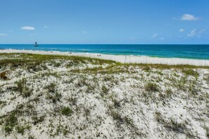 Beach nearby, kayaking, motor boating, fishing