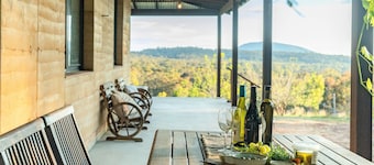 Jamaicaville - 90 Acre hilltop off-grid eco-home with awesome views