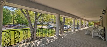 Lake Retreat with Deck near Marina