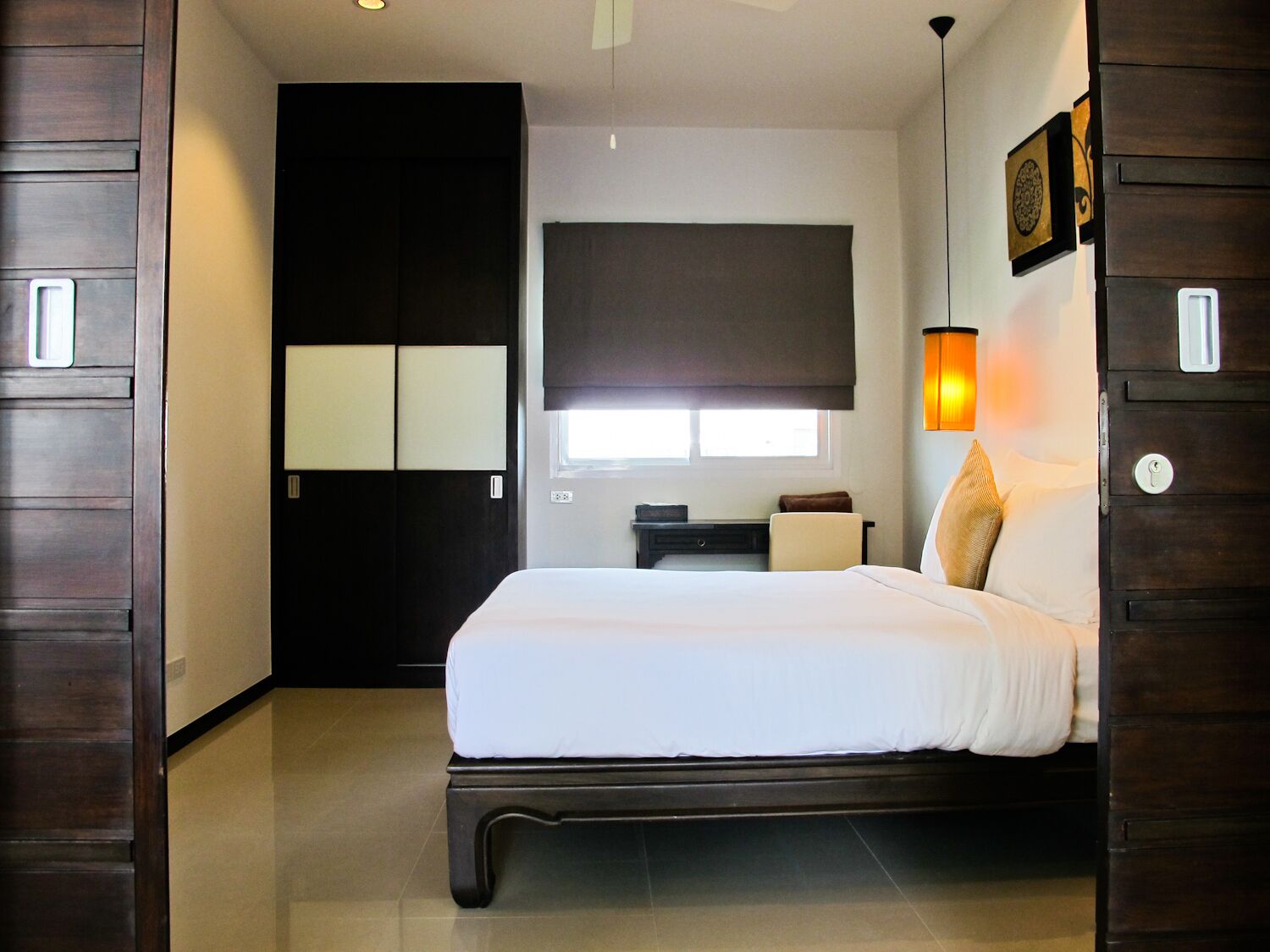 4 bedrooms, in-room safe, iron/ironing board, WiFi