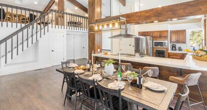 Explorer by AvantStay | Close to Slopes! Game Room, Guest Suite, Hot Tub