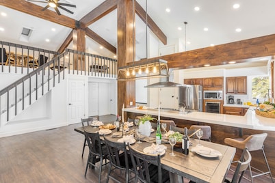 Tahoe Retreat • Hot Tub + Game Room + Guest Suite • Near Slopes | Explorer