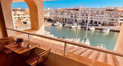 Nice apartment in the Marina of Almerimar