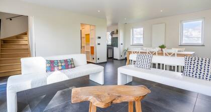 Maison de vacances spacieuse avec étang