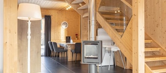 Spacious chalet with IR Sauna and whirlpool