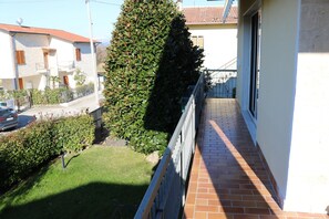 Terrasse / Balkon