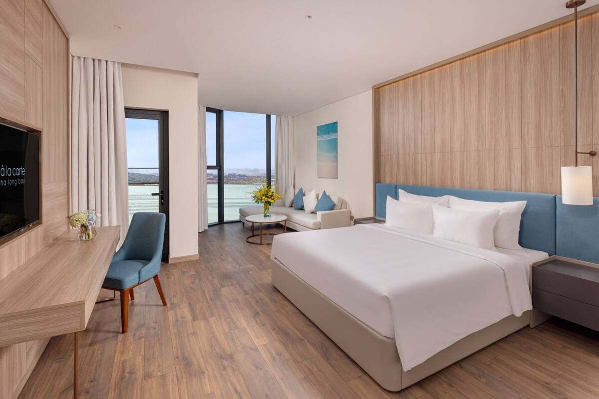 Deluxe Bay View King
