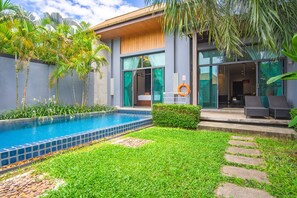 Pool - ONYX2-VW1: 2 Bedrooms Pool Villa-Onyx Naiharn-Full Kitchen (Phuket, Thailand)