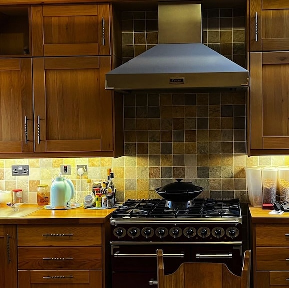 Semi Detatched Cottage Sleeps Up To 6 Guests In 4 Bedrooms. - Aberfeldy