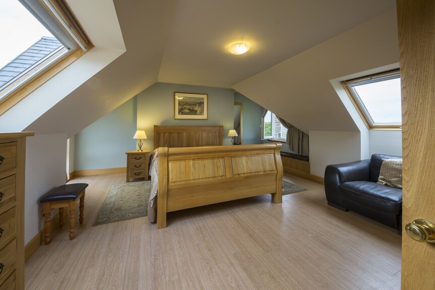 Exceptionally Spacious 5 Star Holiday Home With 4 Bedrooms, Large Living Room, Dining Kitchen, Log F - Aberfeldy