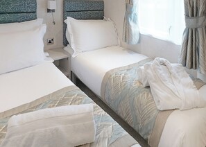 2 bedrooms