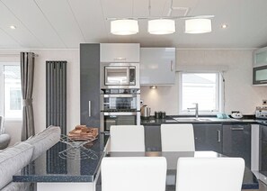 Fridge, oven, stovetop, toaster