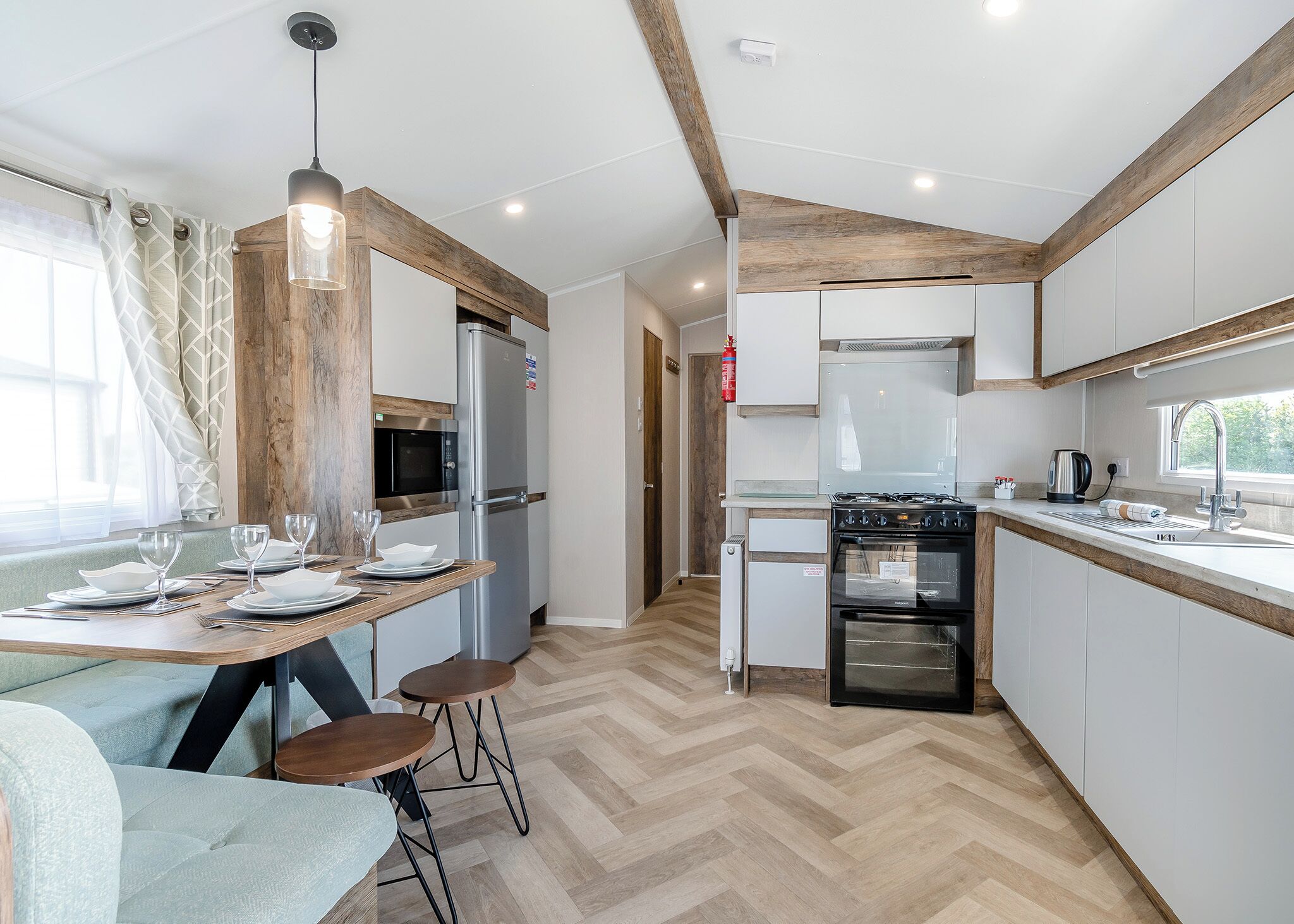 Fridge, oven, stovetop, toaster