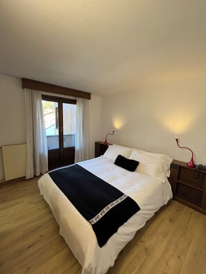 In-room safe, desk, free WiFi, bed sheets - Albergo Alle Tre Baite (Valfurva)