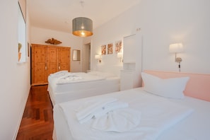 2 chambres, lit parapluie, Wi-Fi gratuit, draps fournis
