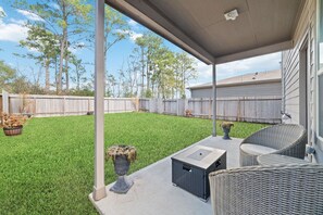 Exterior - ECLIPZ Modern CEO Corp House  (Houston)