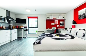 Classic Studio | 6 bedrooms, free WiFi